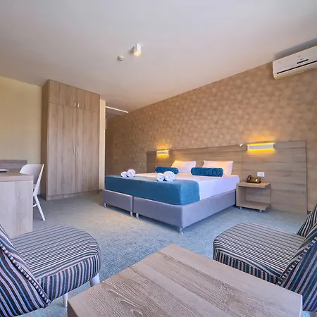 Hotel Garni Mint 4*