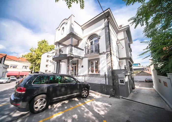 غارني مينت فندق